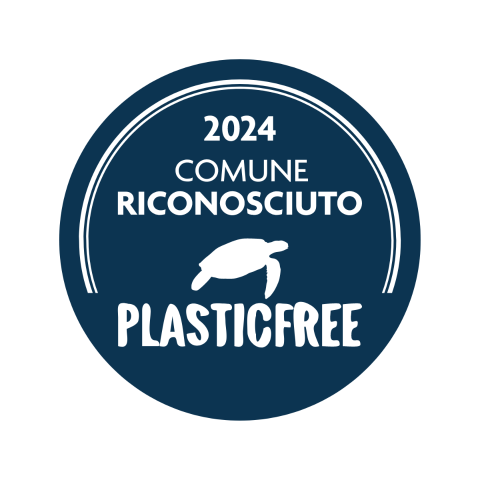 Plastic free consegna il premio al Sindaco Settimo Nizzi.
