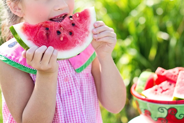 site_640_480_limit_Bambina_Cibo_Anguria_Salute