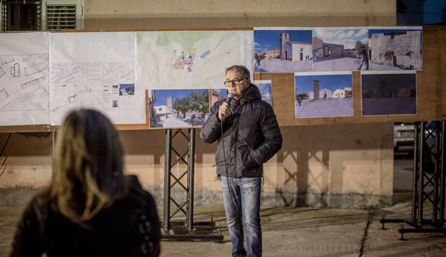 Il sindaco Settimo Nizzi ieri ha illustrato i lavori che interesseranno Berchiddeddu.