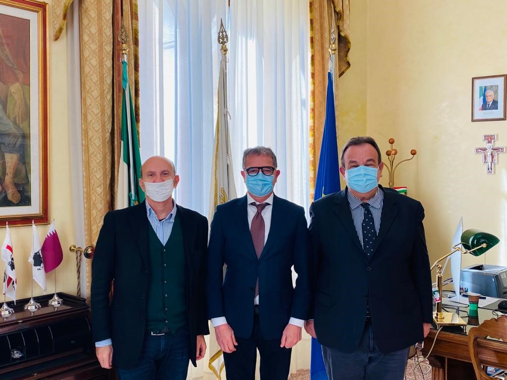 Il Magnifico Rettore, Prof. Gavino Mariotti, in visita istituzionale ad Olbia.