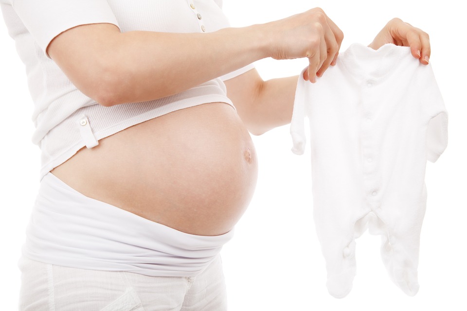 Assegno di maternità e assegno nucleo familiare con tre figli minori