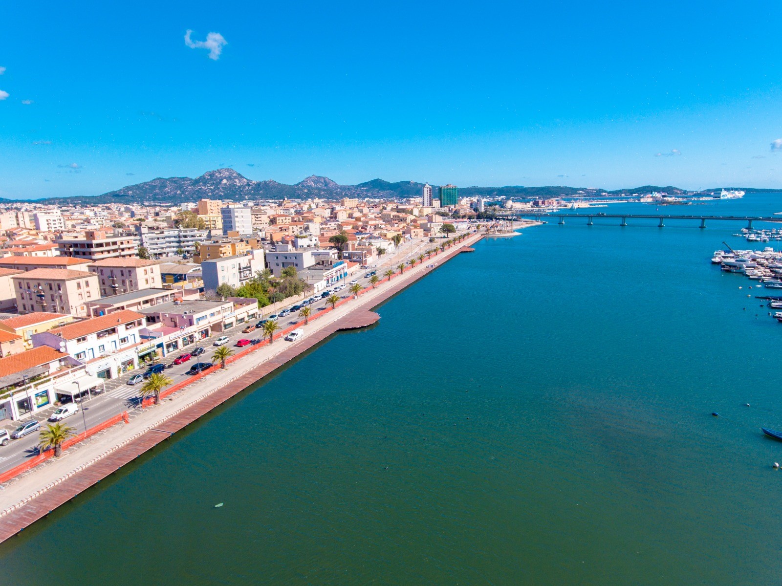 Lungomare in dirittura d’arrivo. Strada chiusa dal 15 marzo al 2 aprile per consentire l’ultimazione dei lavori.