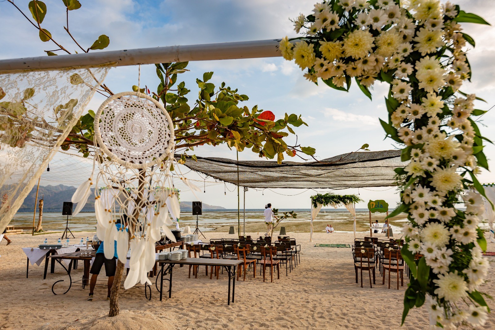 Matrimoni in spiaggia e in altre locations esclusive. Approvato il regolamento.